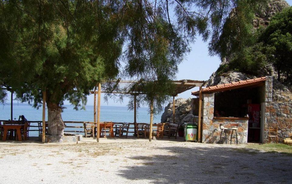 Nikos & Anna Rooms Rodhákinon Ngoại thất bức ảnh
